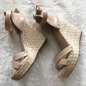 Nude Wedges